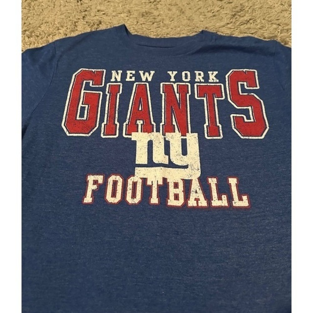 New York Giants NFL Football Graphic T-Shirt Men's Medium Blue Short Sleeve Tee‎